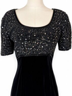 Vintage 80s 90s Scala Black Velvet Feel Cocktail Dress w/ Sequins Bodice medium